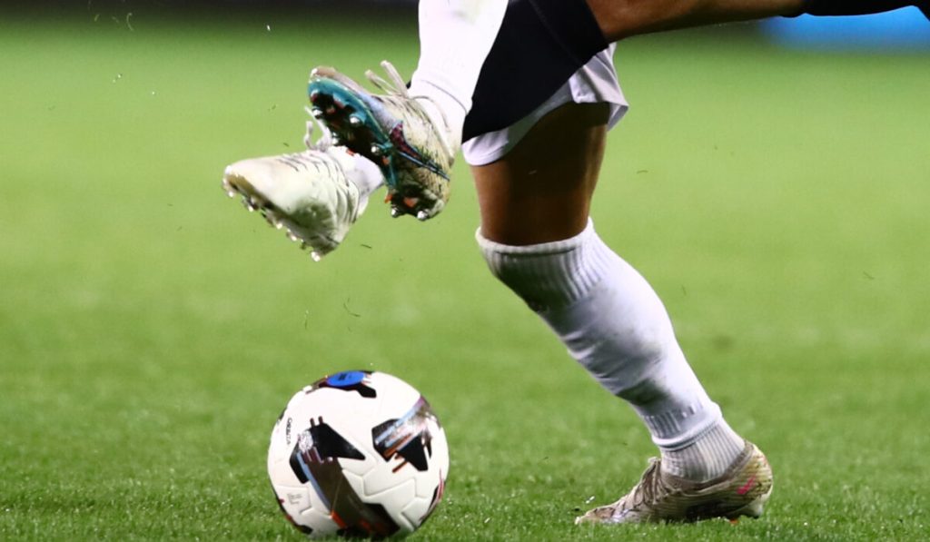 Πρωτάθλημα ποδοσφαίρου: Ο Ολυμπιακός στην κορυφή αλλά η ΑΕΚ πλησίασε στο βαθμό