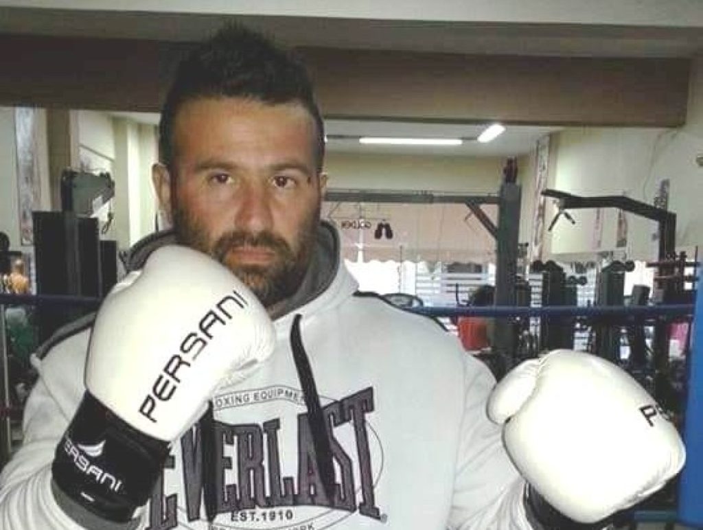 Θάνατος 44χρονου μποξέρ στο Αίγιο: Tην ιατροδικαστική εξέταση περιμένουν οι συγγενείς του – Το χρονικό της υπόθεσης