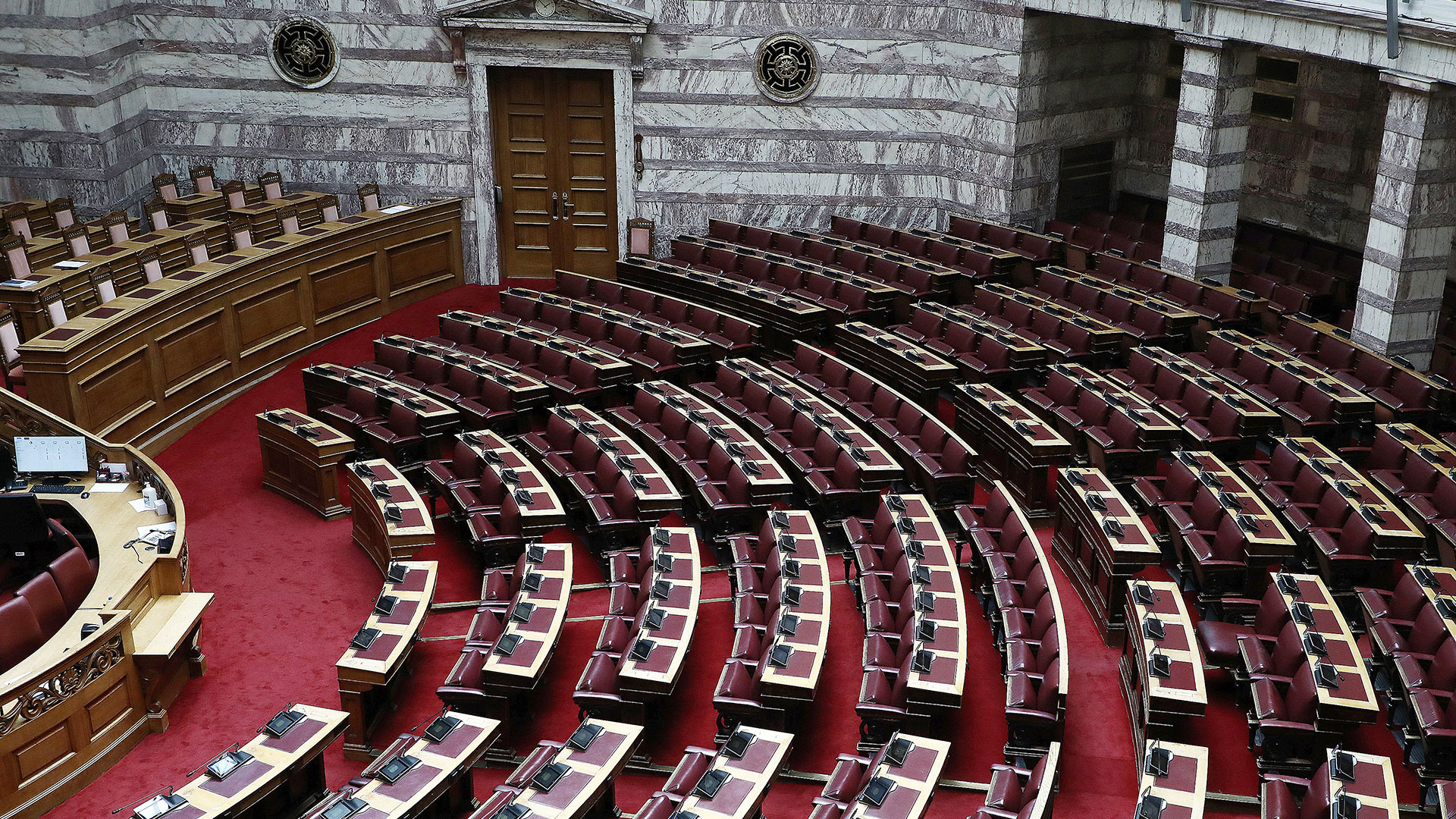 Βουλή: Τριπλή μάχη μεταξύ Θεοδωρικάκου, Κωνσταντοπούλου και Φάμελλου