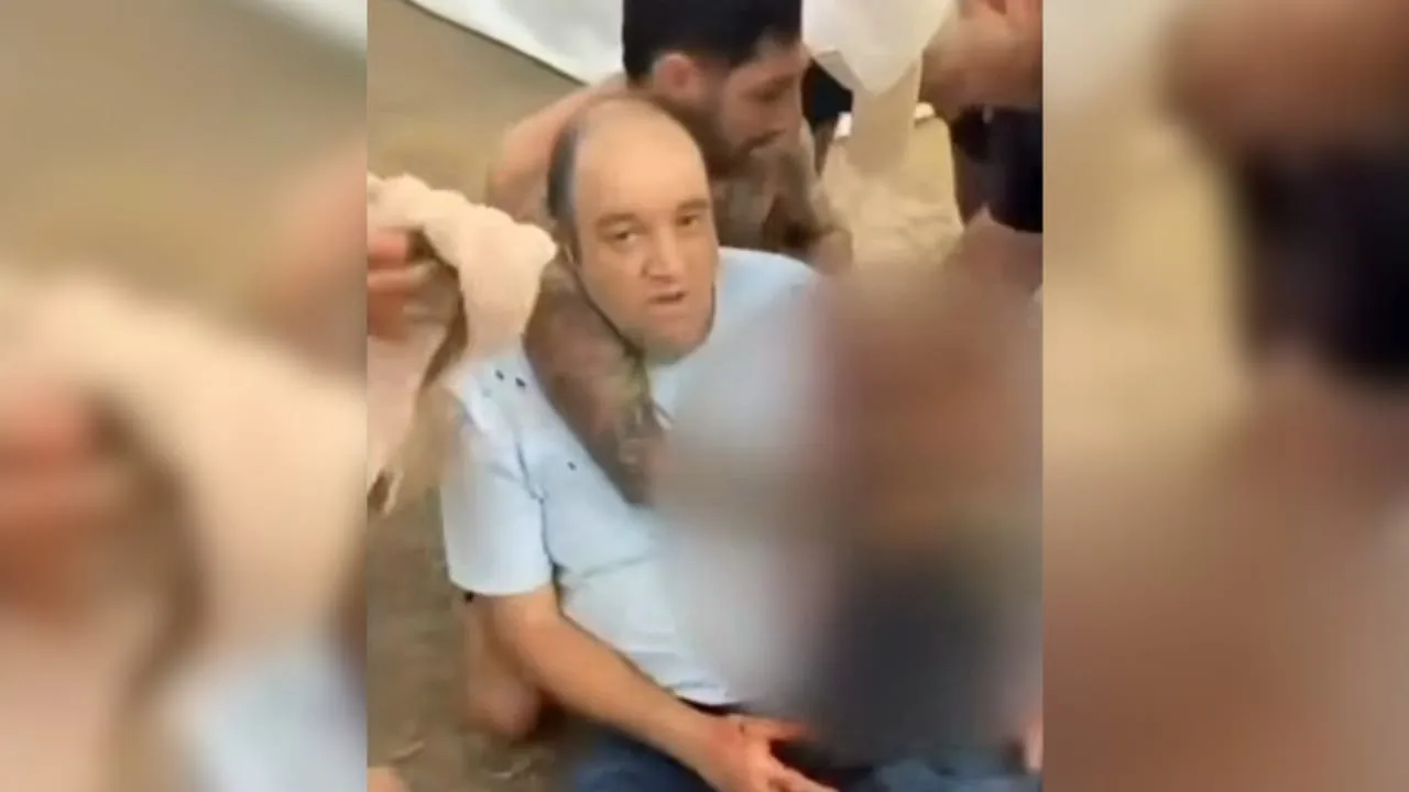 Δωρεές ύψους 1 εκατ. ευρώ για τον 43χρονο που αφόπλισε θαρραλέα τον ένα δράστη της φονικής επίθεσης στο Σίδνεϊ