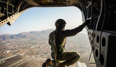 Κατατέθηκε το ν/σ του ΥΠΕΘΑ: Τι προβλέπει για μισθούς, προαγωγές και εφεδρεία