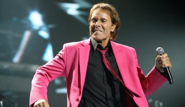 Κλιφ Ρίτσαρντ: Ο 85χρονος τραγουδιστής παλεύει με τον καρκίνο του προστάτη – «Χωρίς το τσεκ απ θα ήμουν νεκρός»