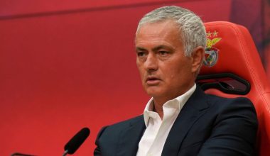 Ο Ζ.Μουρίνιο αποθέωσε τον Βαγγέλη Παυλίδη: «Εξαιρετικός – Πέτυχε τρία γκολ, θα μπορούσε και 4ο» (βίντεο)