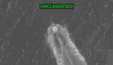 ΗΠΑ: Ο αμερικανικός Στρατός έπληξε τρία πλοία σε διεθνή ύδατα – Οκτώ νεκροί (βίντεο)