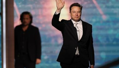 Η Νότια Αφρική καταδικάζει τον Έλον Μασκ για τα όσα είπε περί «νόμων κατά των λευκών»