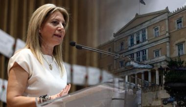 Ιδρυτική διακήρυξη για το κόμμα Μ.Καρυστιανού: «Γκρέμισμα του σαθρού πολιτικού συστήματος»