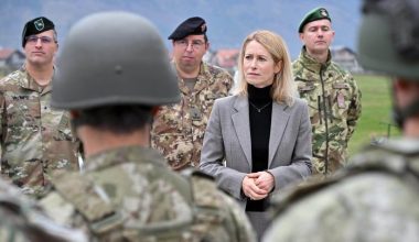 Η… Κάγια Κάλας απειλεί τη Ρωσία: «Δεν θα γλιτώσετε – Θα πληρώσετε τον “λογαριασμό”»