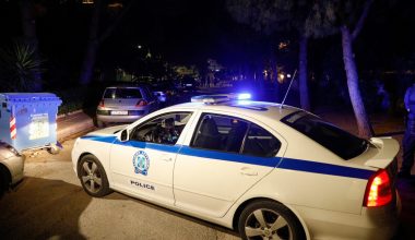 Σκόπιμη παράσυρση και ξυλοδαρμός διανομέα φαγητού στη Νίκαια – Άφαντος ο δράστης και οδηγός του ΙΧ