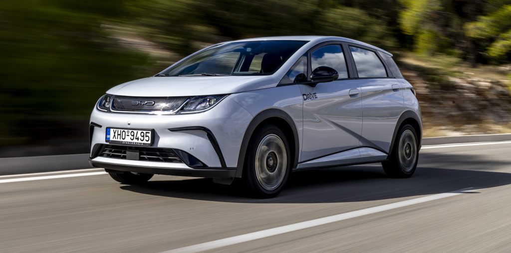 BYD Dolphin G: PHEV με 263 ίππους κι αυτονομία 90 km