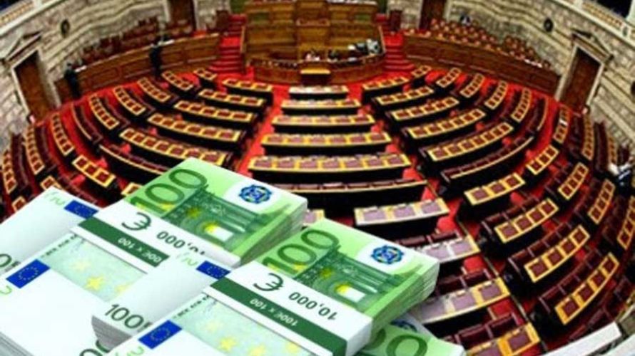 Μπορεί οι αγρότες να παλεύουν για να πάρουν τις επιδοτήσεις τους αλλά τα κόμματα τις παίρνουν αμέσως