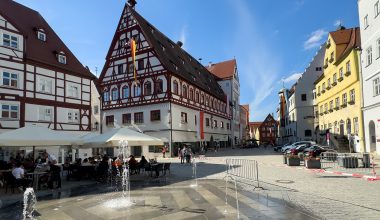 Νέρντλινγκεν: Η πόλη στην «καρδιά» της Βαυαρίας που είναι χτισμένη με 72.000 τόνους διαμαντιών!