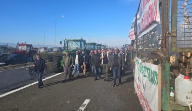 Οι αγρότες αποφάσισαν κλιμάκωση κινητοποιήσεων: «Δεν απαντήθηκαν τα αιτήματα – Καμία συνάντηση με Κ.Μητσοτάκη»