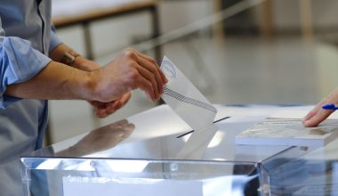 Δημοσκόπηση Opinion Poll: Στο 23,8% η ΝΔ στην πρόθεση ψήφου – Συμφωνεί με τους αγρότες το 88,2%!