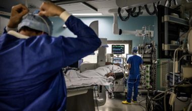 Επιδημική γρίπη απειλεί την Γαλλία – Αυξάνεται ο αριθμός των κρουσμάτων