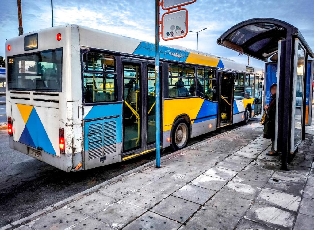 Στάση εργασίας σήμερα στα λεωφορεία: Δείτε ποιες ώρες θα «τραβήξουν χειρόφρενο»