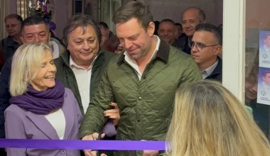 Στη Λιβαδειά για τα εγκαίνια των γραφείων του ΚΙΔΗ ο Σ.Κασσελάκης: «Όταν άλλοι κλείνουν γραφεία, εμείς ανοίγουμε»