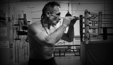 «Έφυγε» από τη ζωή ο κορυφαίος δάσκαλος πυγμαχίας-kick boxing Γιάννης Κακαράκης 