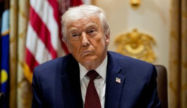 Ν.Τραμπ: «Η Ουκρανία πρέπει να κινηθεί γρήγορα στις διαπραγματεύσεις – Κάθε φορά που αργούν η Ρωσία αλλάζει γνώμη»