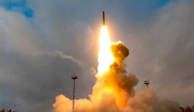 Α.Λουκασένκο: «Ο ρωσικός πύραυλος Oreshnik βρίσκεται στη Λευκορωσία από χθες – Τίθεται σε υπηρεσία μάχης»