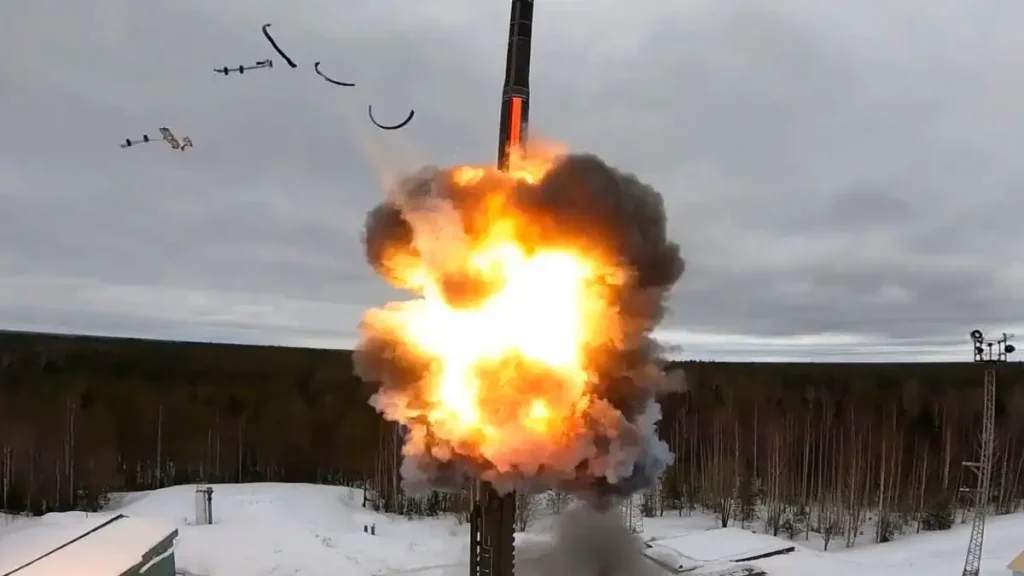 Ρωσία: Εξόπλισε την πρώτη Ταξιαρχία Πυροβολικού με βαλλιστικούς πυραύλους Oreshnik (upd)