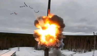 Ρωσία: Εξόπλισε στρατιωτική ταξιαρχία με υπερηχητικούς βαλλιστικούς πυραύλους Oreshnik