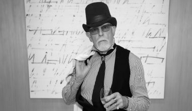 «Έφυγε» από τη ζωή σε ηλικία 80 ετών ο σχεδιαστής μόδας Άντονι Πράις