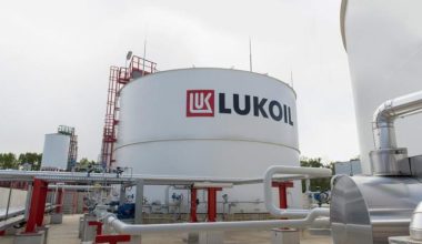 Η Mολδαβία κατάσχεσε τα περιουσιακά στοιχεία της Lukoil στο έδαφός της