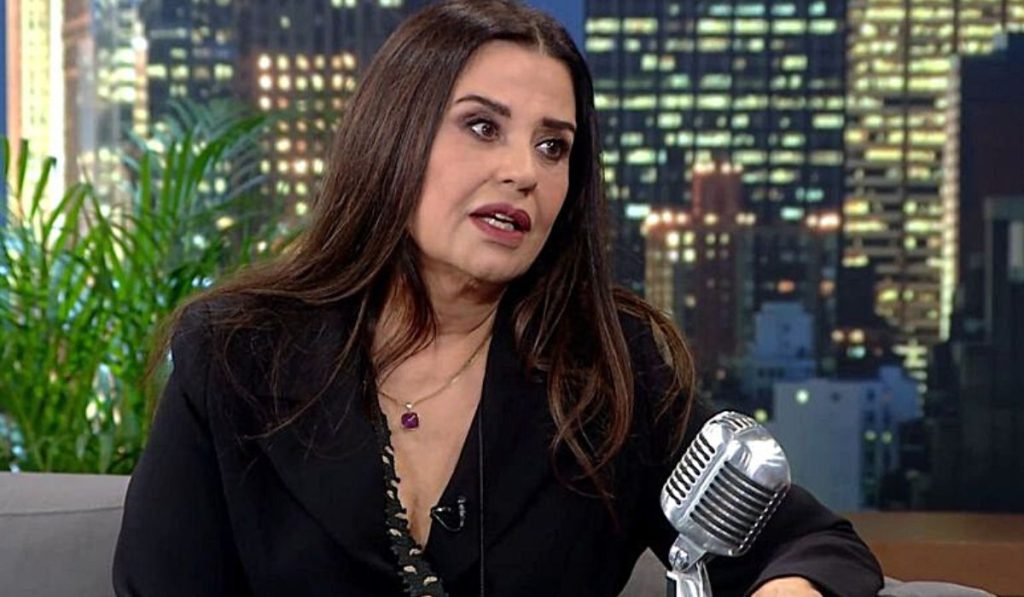 Μ.Τζομπανάκη: «Με τον σύζυγό μου έχουμε να βρεθούμε δυο μήνες – Δεν ζηλεύω γιατί είναι μόνος του»