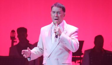 «Εγώ είμαι ο επιχειρηματίας που λέει ο Γ.Μαζωνάκης» απαντά ο Θανάσης Παπαγεωργίου του Fever και του στέλνει εξώδικο