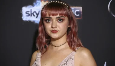 Μ.Γουίλιαμς: Οι αποκαλυπτικές φωτογραφίες που ανάρτησε από το ταξίδι της στη Σαρδηνία – Κολύμπησε γυμνή σε θάλασσα