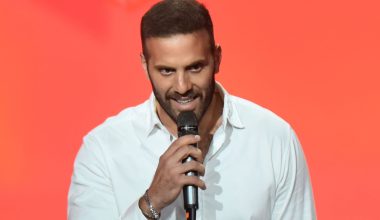 Νίκος Παππάς για ξυλοδαρμό Νίκου Γιαννόπουλου: «Σήκωσα το χέρι αλλά δεν τον γρονθοκόπησα»