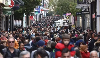 Στα 211€ το κόστος για τον κάθε Έλληνα από το δάνειο των 90 δισ.€ στον Ζελένσκι