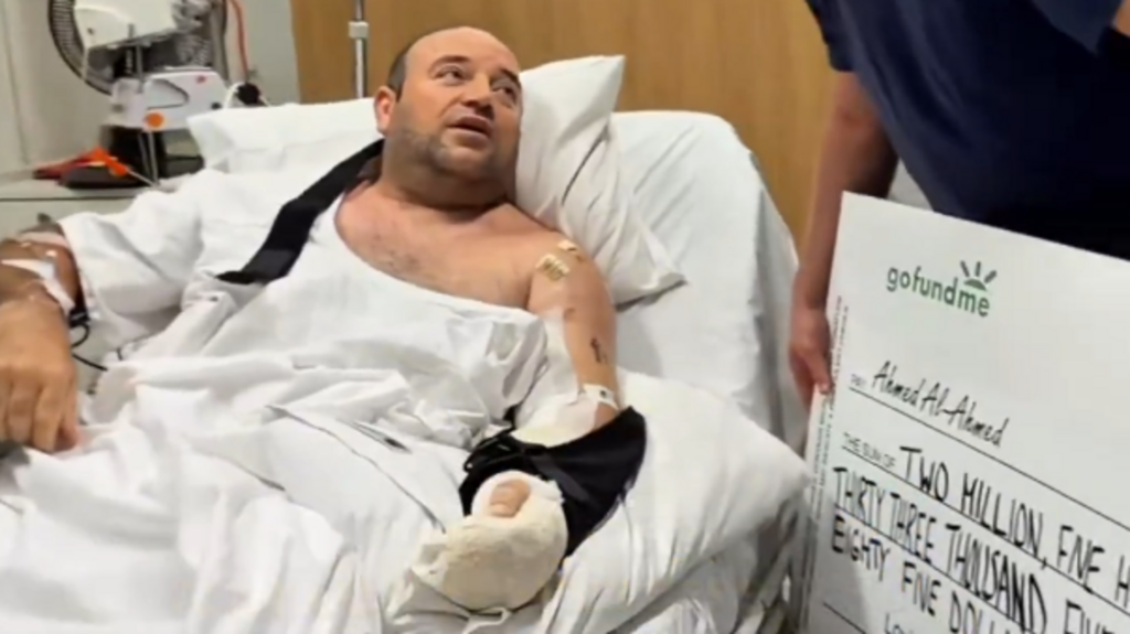 Έκπληκτος ο άνδρας όταν του έδωσαν 2,5 εκατ. δολάρια επειδή αφόπλισε τον μακελάρη στο Σίδνεϊ : «Τα αξίζω;» (βίντεο)