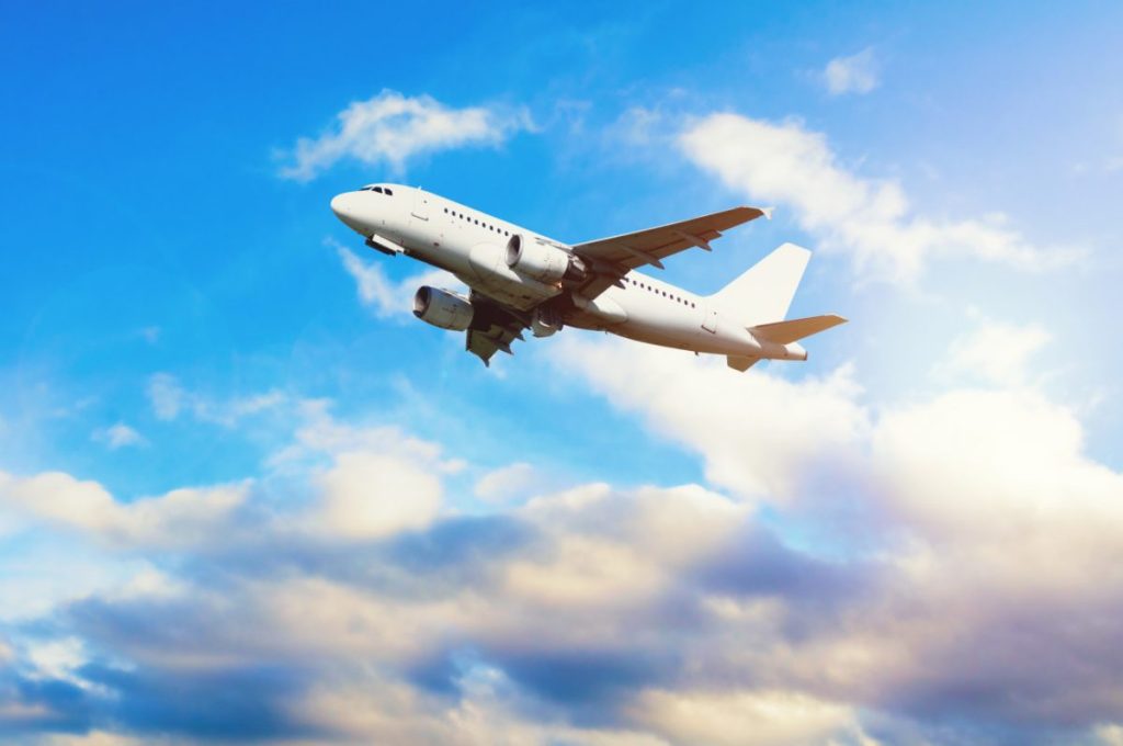 Πρωτοφανές περιστατικό σε πτήση της easyJet: Επιβάτες καταγγέλλουν πως επιβίβασαν στο αεροσκάφος νεκρή 89χρονη!