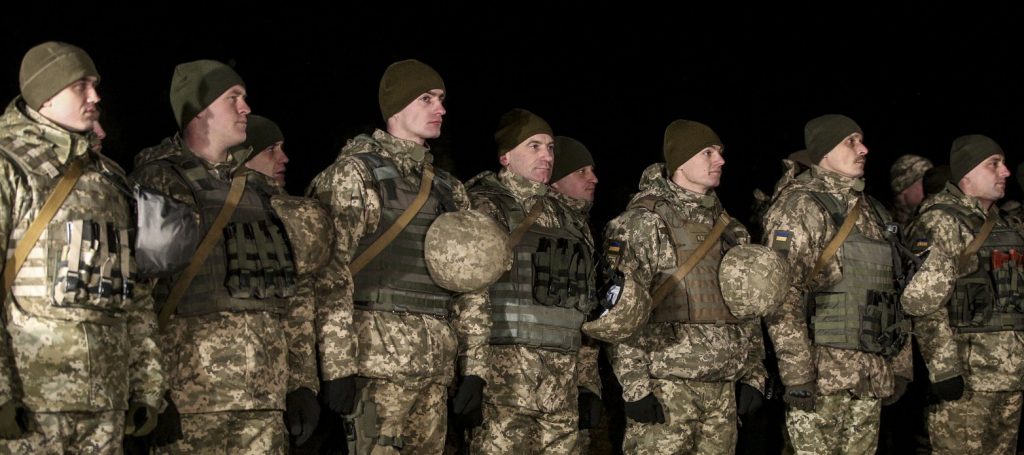 Καταγγελίες Ρομά για τον ουκρανικό Στρατό: «Μας αφήνουν χωρίς φαγητό να πολεμούμε στο Χάρκοβο»