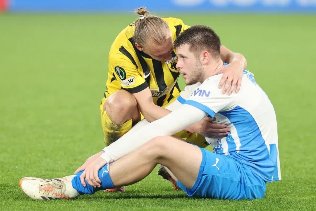 Δεν συγχωρεί η Κραϊόβα: Έδιωξε τον παίκτη που έκανε πέναλτι στον Βίντα