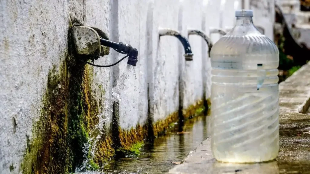 Με το πρόσχημα της λειψυδρίας έρχονται αυξήσεις στους λογαριασμούς της ΕΥΔΑΠ: Πού θα κυμανθεί η τιμή των νέων τελών
