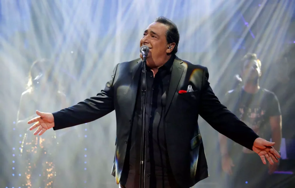 Β.Καρράς: «Ακόμη δεν μπορώ να ακούσω τα τραγούδια του» αποκάλυψε ο αδερφός του