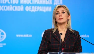 Μ.Ζαχάροβα κατά Β.Ζελένσκι: «Ένας Β.Πούτιν θα έπρεπε να του πει: Σταματήστε τα ναρκωτικά – Πλησιάζουν εκλογές»