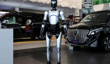 Κίνα: Ανθρωποειδή ρομπότ εκτελούν συγχρονισμένα κινήσεις κουνγκ φου – Εντυπωσιακά πλάνα