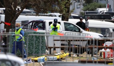 Μακελειό στο Σίδνεϊ: Ενός λεπτού σιγή για τη μνήμη των θυμάτων της επίθεσης με τους 15 νεκρούς