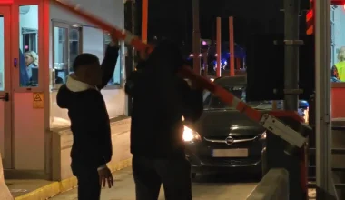 Αγρότες σήκωσαν τις μπάρες στα διόδια Αφιδνών: Δείτε βίντεο