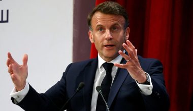 Γαλλία: Ο Ε.Μακρόν ανακοίνωσε την κατασκευή νέου αεροπλανοφόρου που θα αντικαταστήσει το Charles de Gaulle