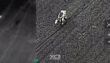 Βίντεο: Η στιγμή που ουκρανικά drones πλήττουν Ρώσους στρατιώτες που βρίσκονταν πάνω σε άλογα