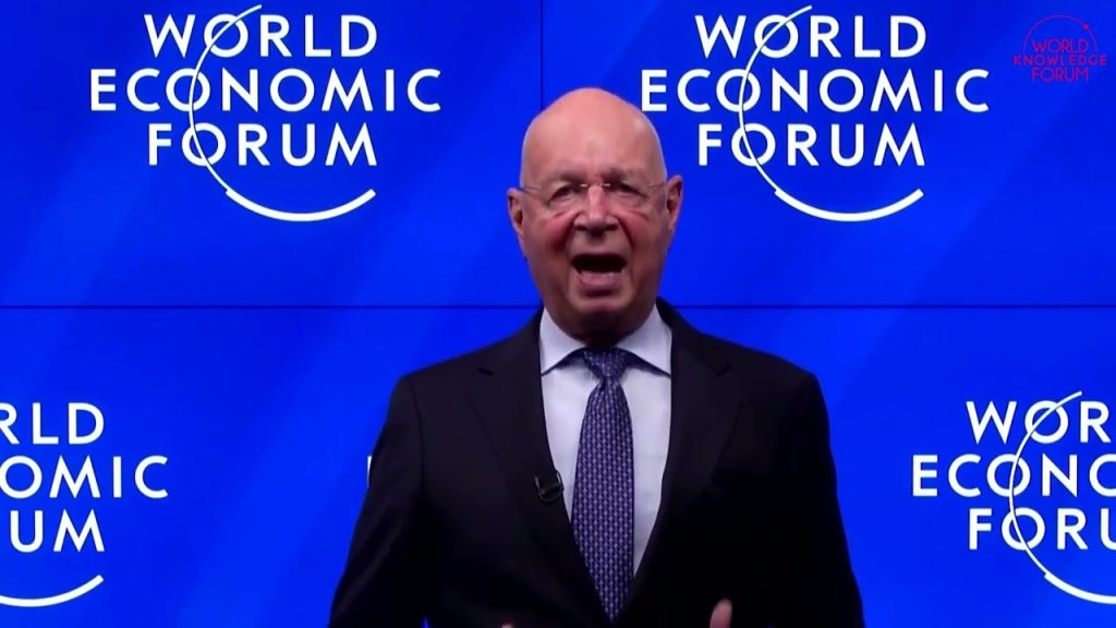 Κλάους Σβαμπ: «Μπαίνουμε σε μια νέα εποχή – Το 50% των θέσεων εργασίας θα επηρεαστεί»