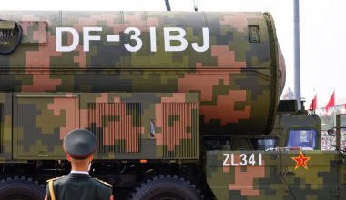 Η Κίνα εγκατέστησε 100 διηπειρωτικούς βαλλιστικούς πυραύλους DF-31 σε σιλό: «Να μειώσουν τα πυρηνικά οι ΗΠΑ»