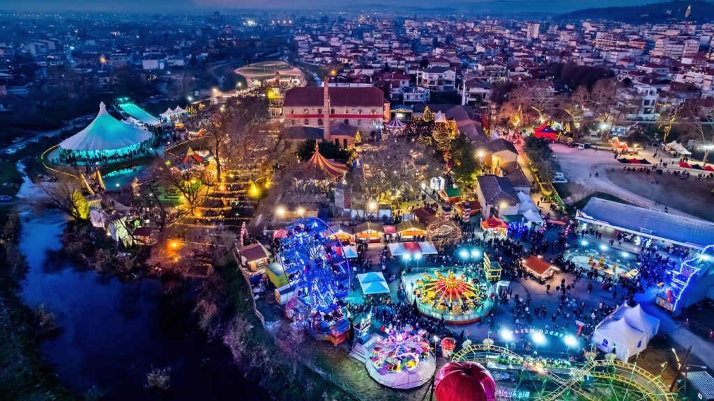 Οι αγρότες αφήνουν τους εκδρομείς να περάσουν – Τους εμποδίζει η ΕΛΑΣ: 30% η μείωση των επισκεπτών σε Τρίκαλα!