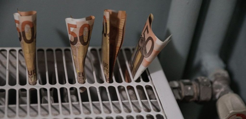 Επίδομα θέρμανσης: Σήμερα η καταβολή της πρώτης δόσης – Τα ποσά και οι δικαιούχοι