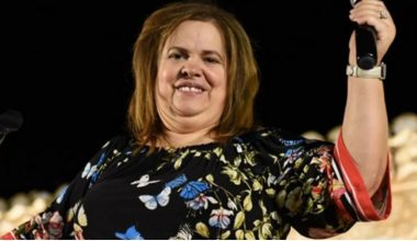 Ε.Θώδη: «Απαράδεκτος για μένα ο Ν.Οικονομόπουλος – Θα τον παρακαλέσω να μην ξαναπεί το “Έκπτωτος Άγγελος”»