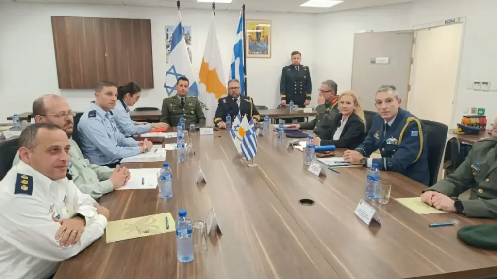 Υπογραφή διακλαδικών ασκήσεων μεταξύ Ελλάδας-Κύπρου-Ισραήλ